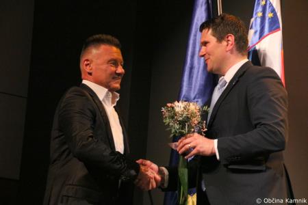  Župan je podelil priznanja najboljšim učenkam, učencem, dijakinjam in dijakom (84)